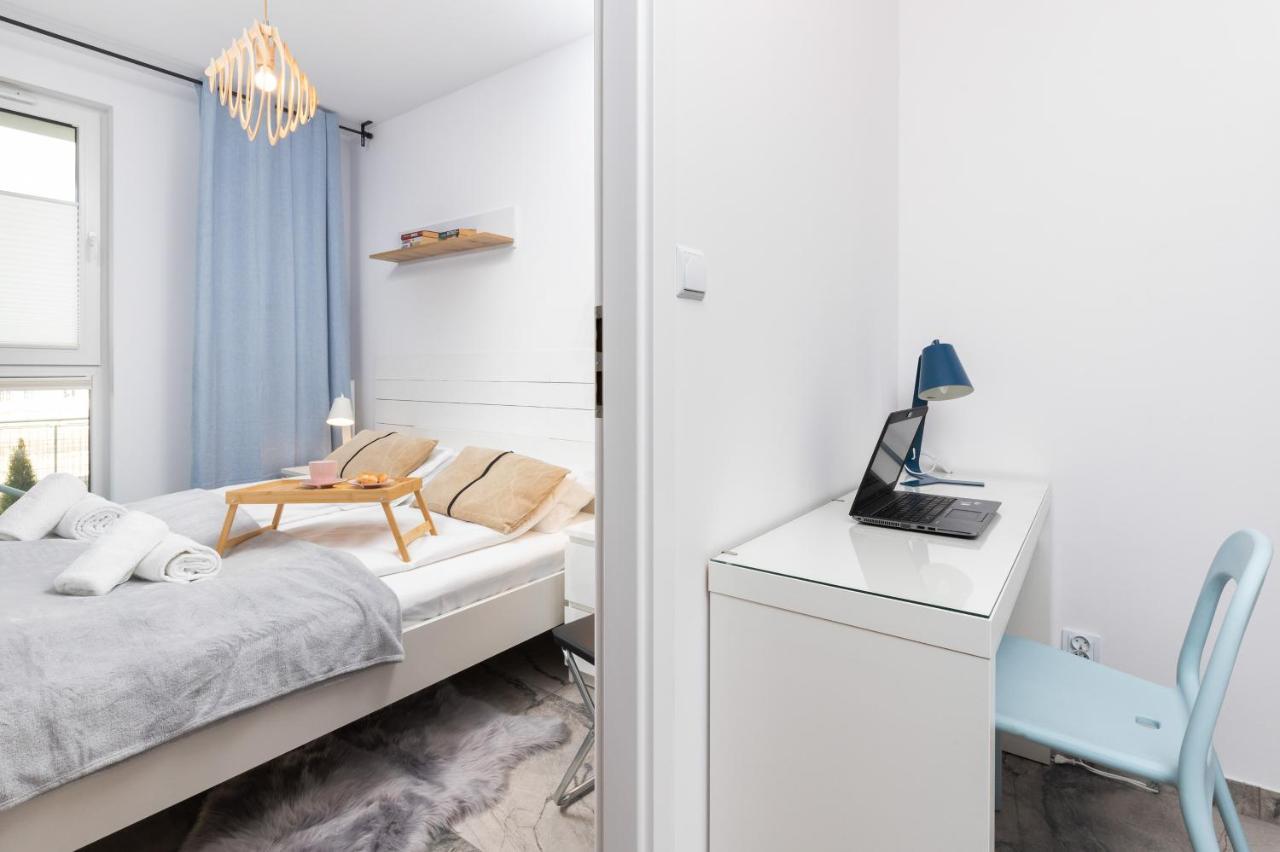 Stylish Rajska With Free Parking In Downtown By Renters Leilighet *