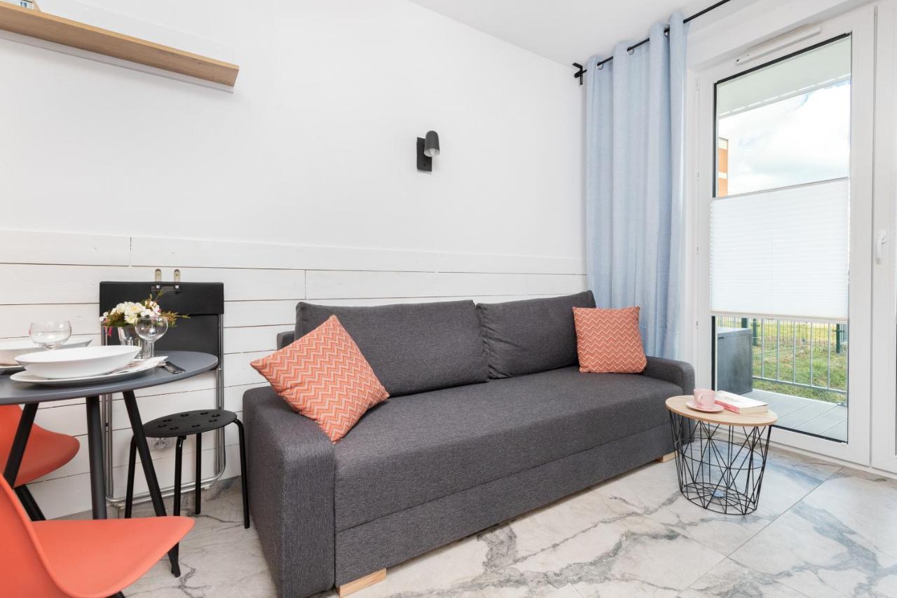 Stylish Rajska With Free Parking In Downtown By Renters Leilighet *
