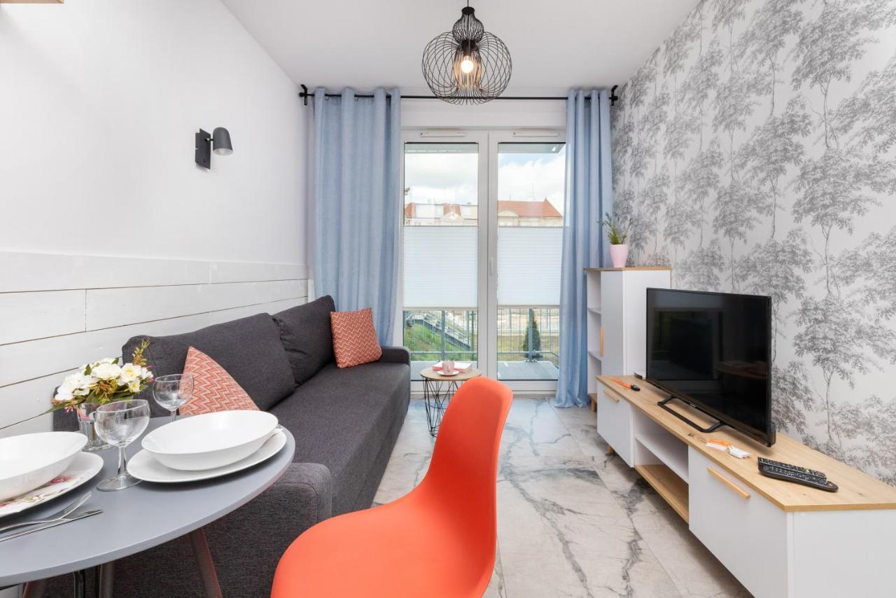 Stylish Rajska With Free Parking In Downtown By Renters Leilighet *